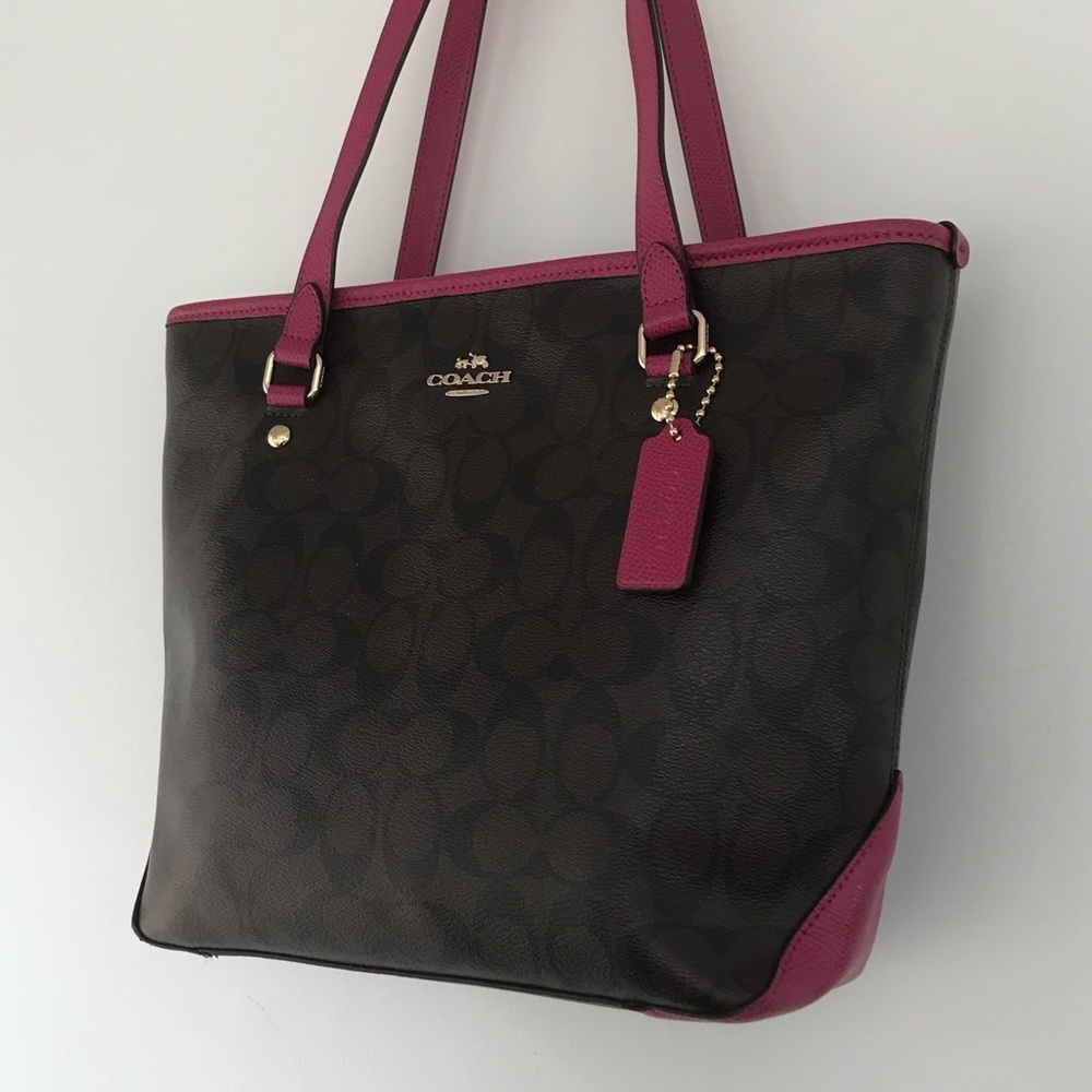 Coach City Tote Bag in Signature Coated Canvas with magenta leather accents - Picture 4 of 16